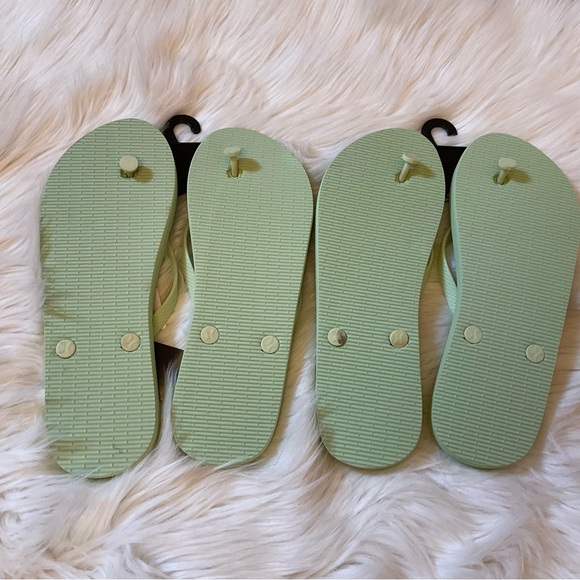 Hurley Riley Flip Flops - NWT x2 - Size 10 - Light Green - Picture 6 of 8